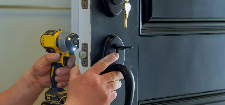 Commercial Door Lock Installation Miami Beach